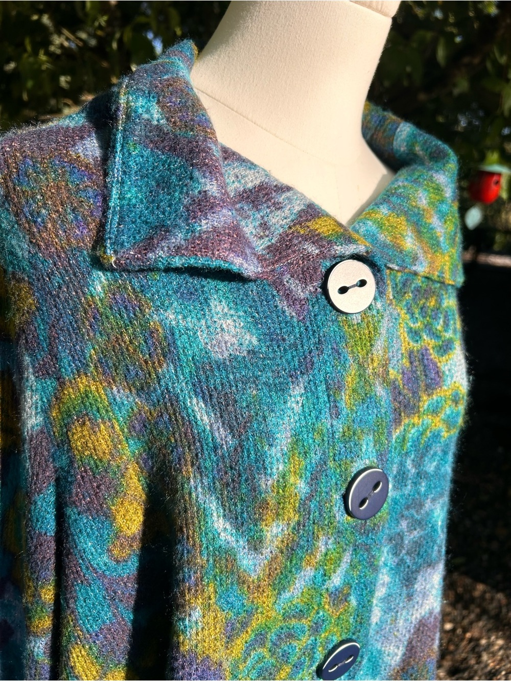 Habitat - Aspen Knit Retro Jacket in the "Skyline" jewel tone floral pattern - Picture 6 of 8